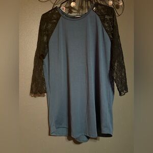 LuLaRoe Blue Top w mesh 3/4 sleeve